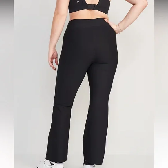 Old Navy extra high rise super flare go dry black leggings size 2x - Picture 2 of 6